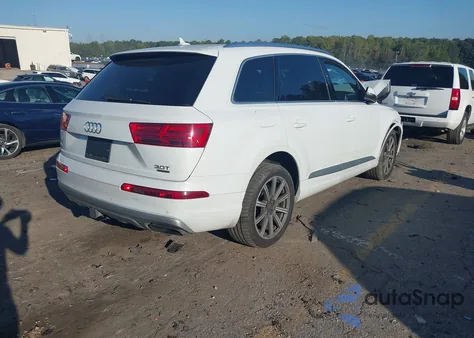 2018 Audi Q7 3.0T Premium из США, поврежденный, VIN WA1VAAF75JD026126
